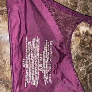 Victoria’s Secret push-up bra size 32 double D